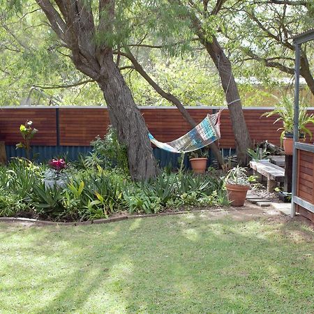 Abbey Beach Cottage บัสเซลตัน ภายนอก รูปภาพ